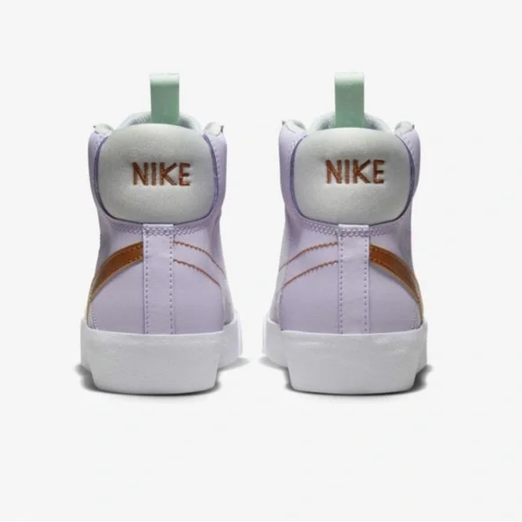 Nike
Blazer 77 SE
‘Dance bare grape’
Brand new - Picture 8 of 11